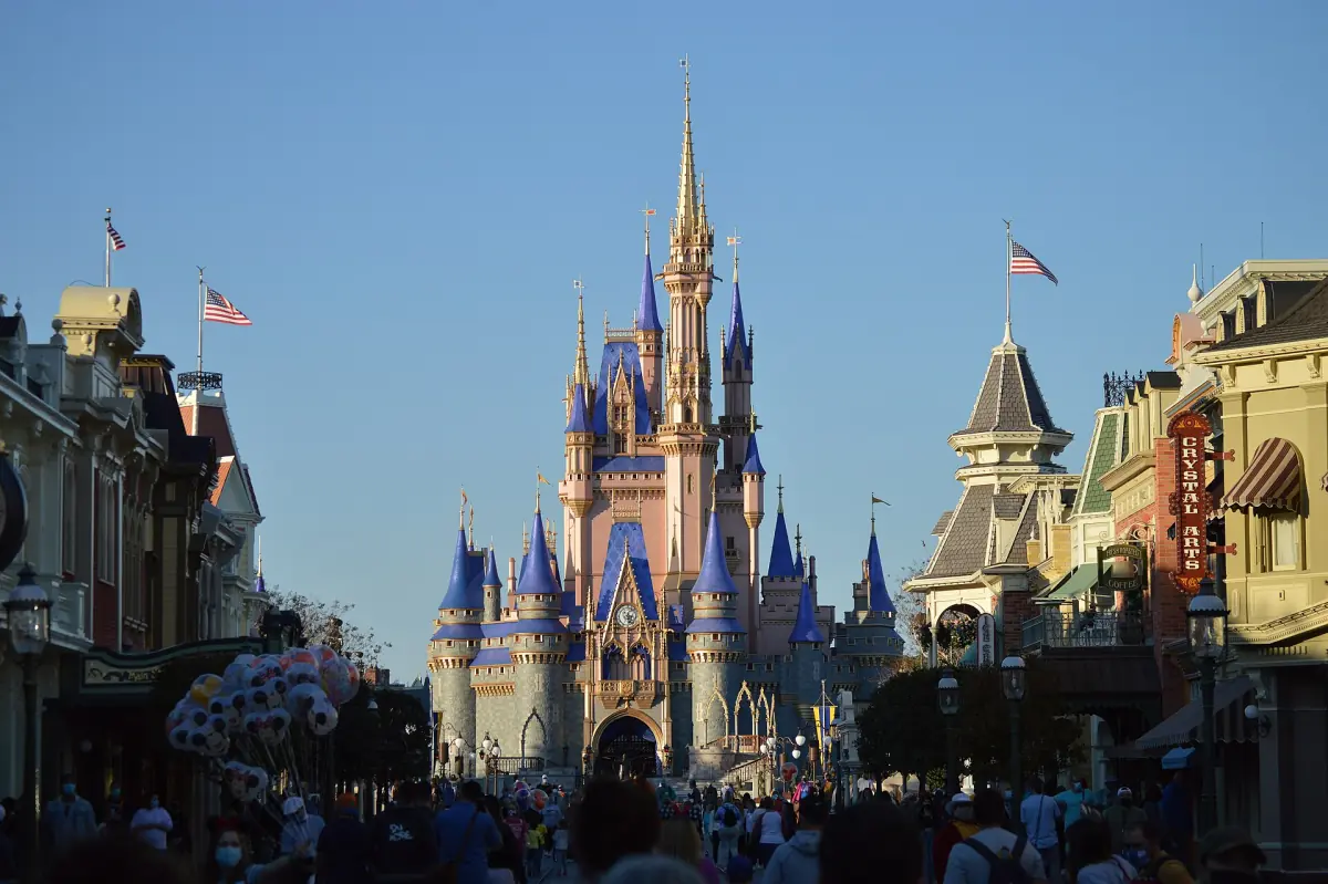 Das Cinderella Castle am Ende der Main Street